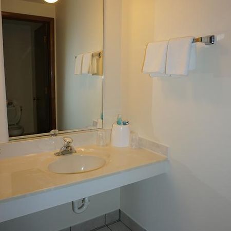 D-Lux Budget Inn Lemont Exteriör bild