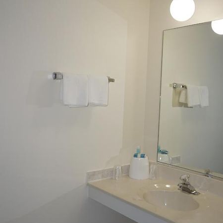 D-Lux Budget Inn Lemont Exteriör bild